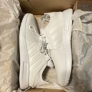 Adidas Tennis Shoes
